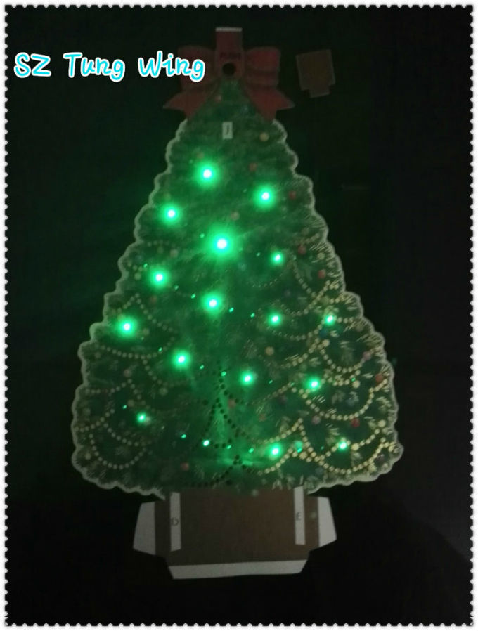 L'arbre de Noël a formé le module de clignotant de LED, module enregistrable de voix pour les cartes de voeux 0